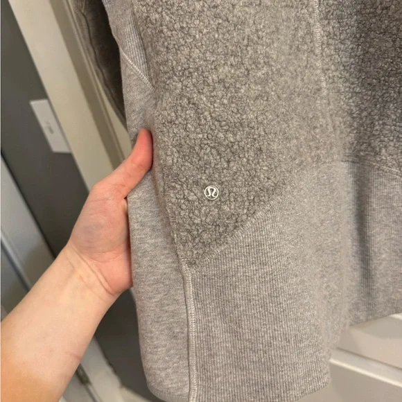 Lululemon Stand Out Sherpa Jacket Heathered Core Light Grey / Silver Drop - Picture 7 of 15